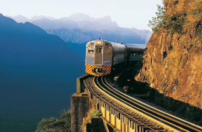 Los viajes en tren más impresionantes del mundo, según National Geographic