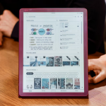 Amazon ahora traduce libros en Kindle: la IA lo hizo de nuevo